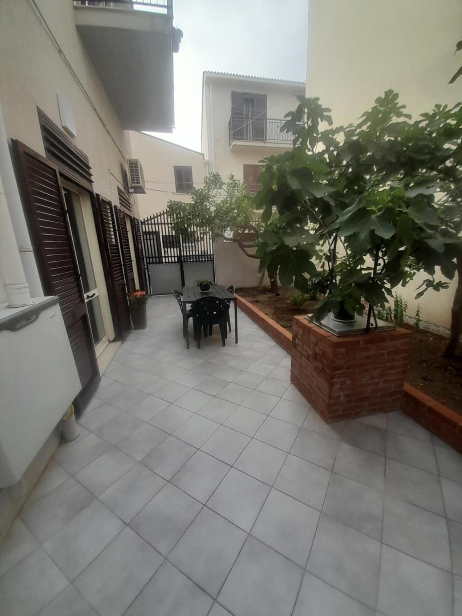 Casa Vacanza Tobruk Кастелламмаре-дель-Голфо Экстерьер фото